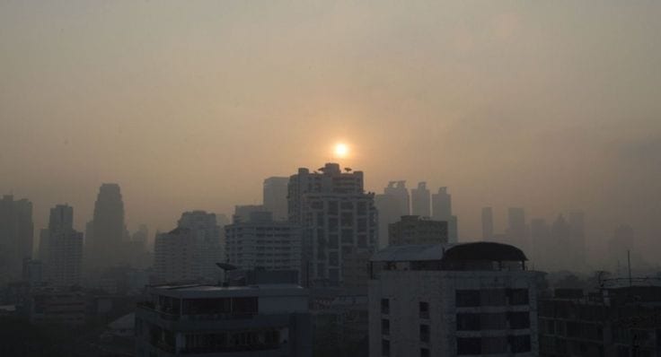 Bangkok schools closed over 'unhealthy' pollution levels