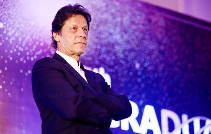 Pakistan Minister proposes Noble Peace Prize For PM Imran Khan; Twitter laughs wholeheartedly at the joke