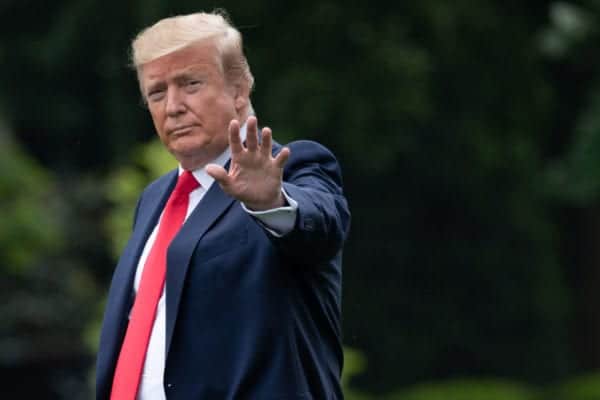 US President Donald Trump tells aides he does not want US war with Iran - DigpuUS President Donald Trump tells aides he does not want US war with Iran - Digpu