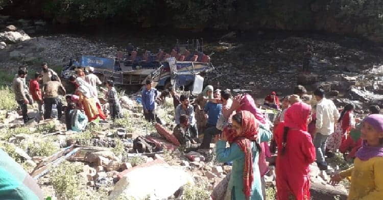 More than 30 people die in deadly road mishap in J&K’s Kishtwar - DIGPU
