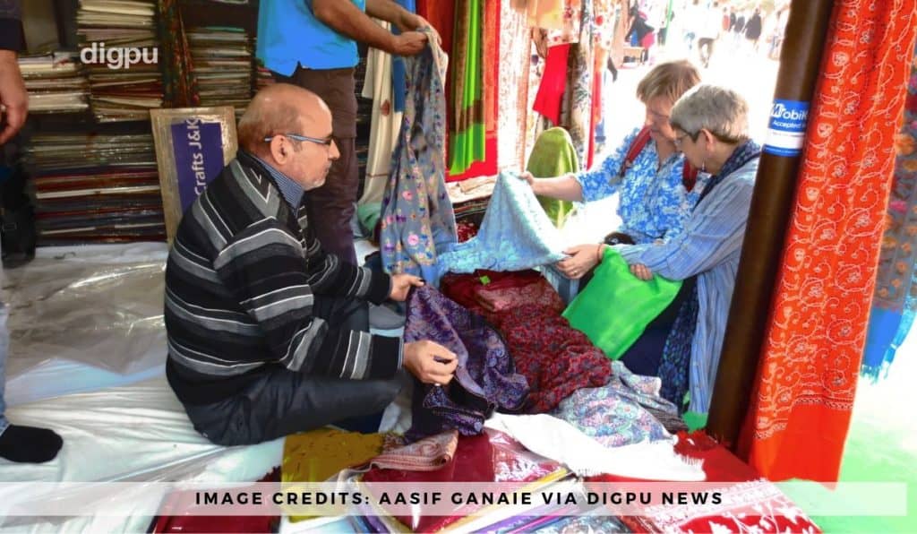 Bashir Ahmad Bhat – The Man Who Embellished The Craft Of Embroidery - Digpu