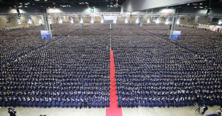 Shincheonji Church of Jesus Held a Graduation Ceremony with over 100,000 Graduates