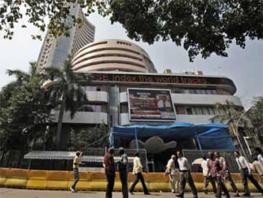 Stocks subdued in early trading, Yes Bank gains by 2.4 pc