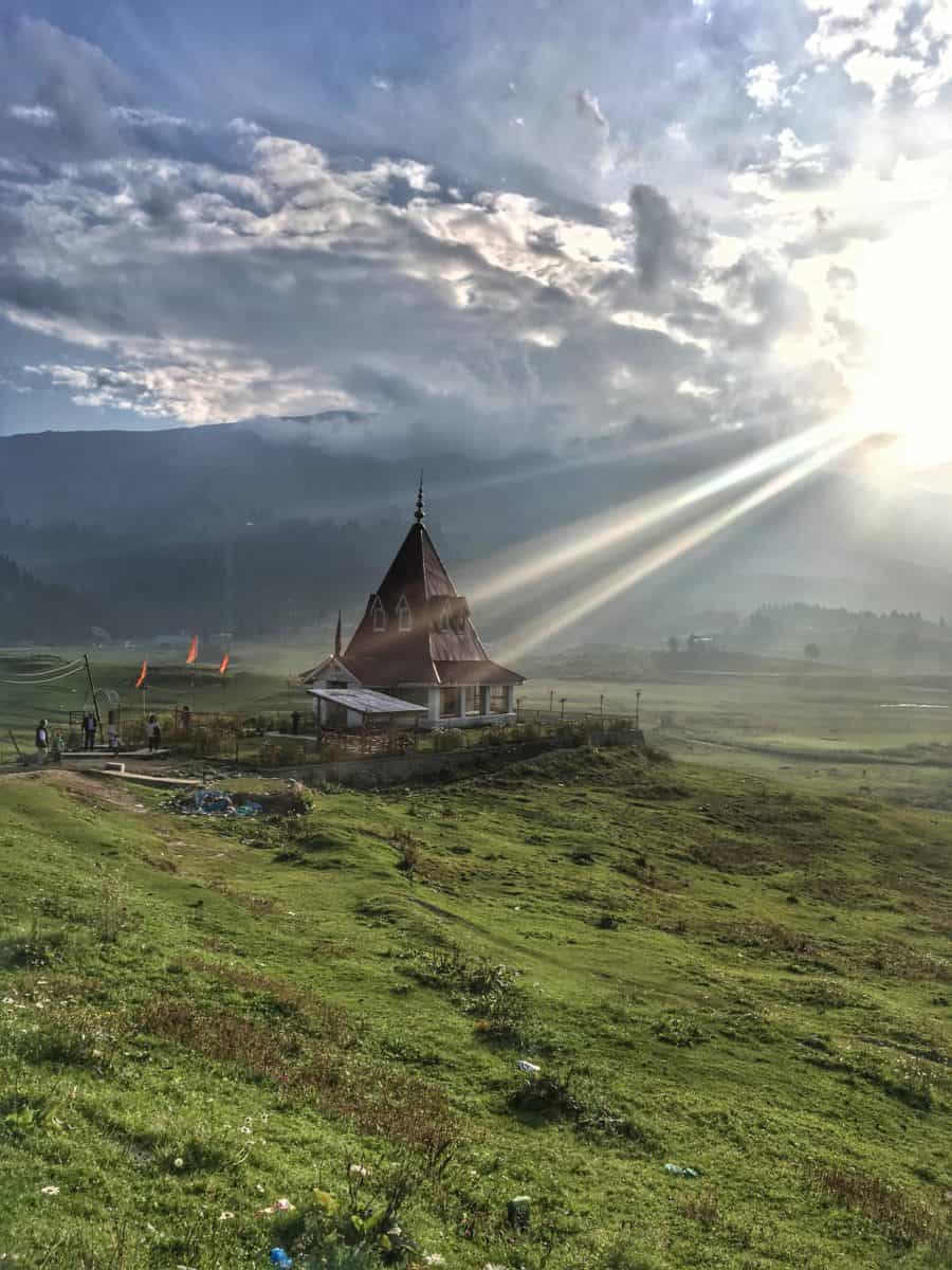 Dil-Paziir: Visiting Srinagar After 20 Years - II - Digpu