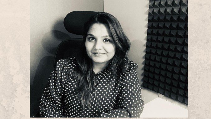 Business News Digpu - Reshu Singhal - Tuition Teacher Turned Marketing Video Expert