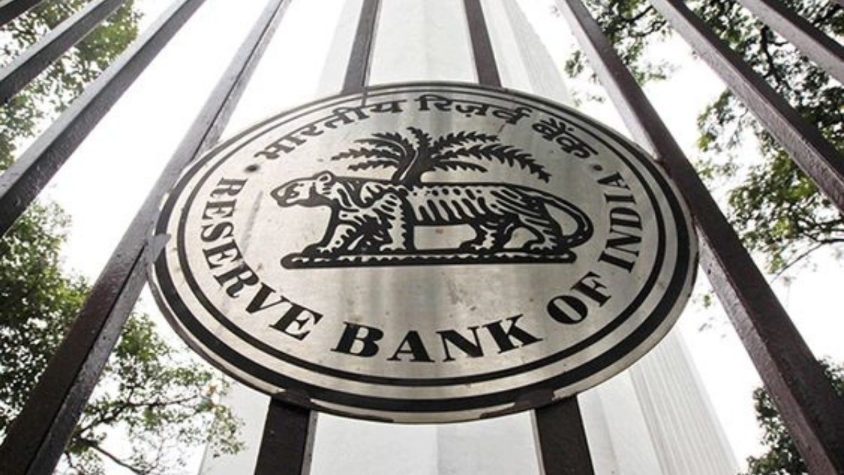 RBI cautions against unauthorized digital lending platforms, mobile apps