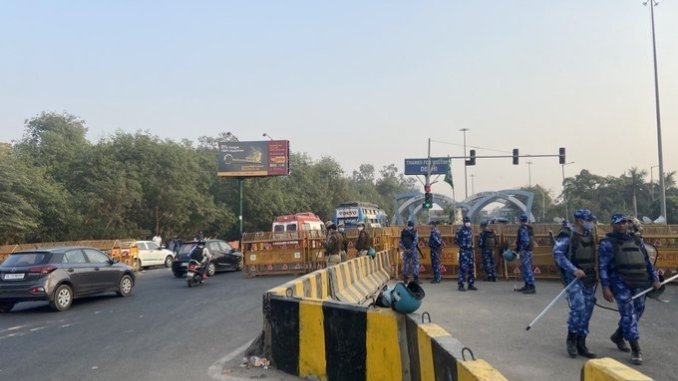 Traffic near Delhi borders remains affected