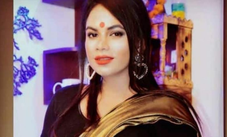 The transgender woman starts cafe in Noida-Digpu