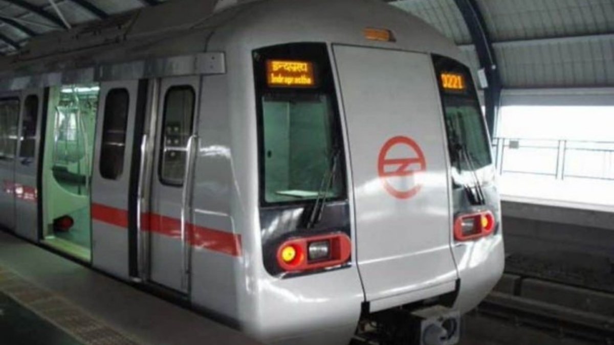 PM Modi inaugurates India's first-ever driverless metro train-Digpu