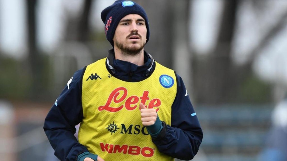 Fabian Ruiz midfielder of Napoli tests positive for COVID-19 - Digpu