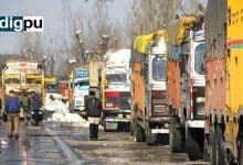 Srinagar-Jammu National Highway remains closed for traffic adding to the woes of stranded passengers - Digpu News