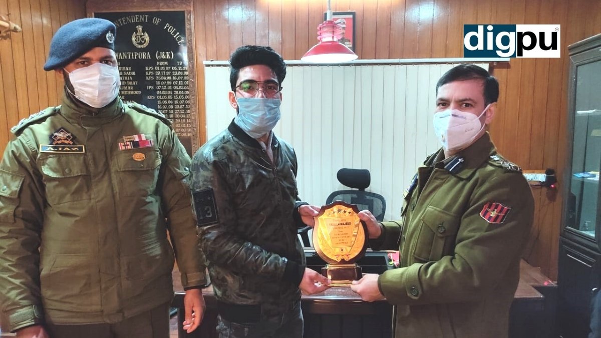 Farhan Majeed — Kashmir's youngest pilot from Pulwama - Digpu News