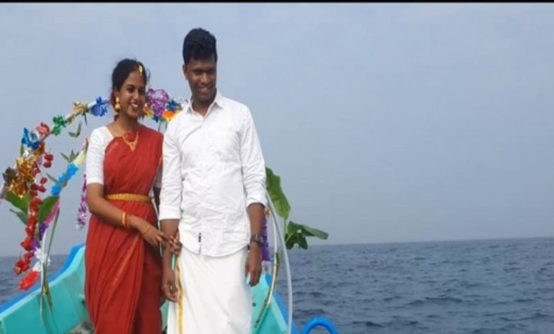 Chennai couple ties knot 60 feet underwater