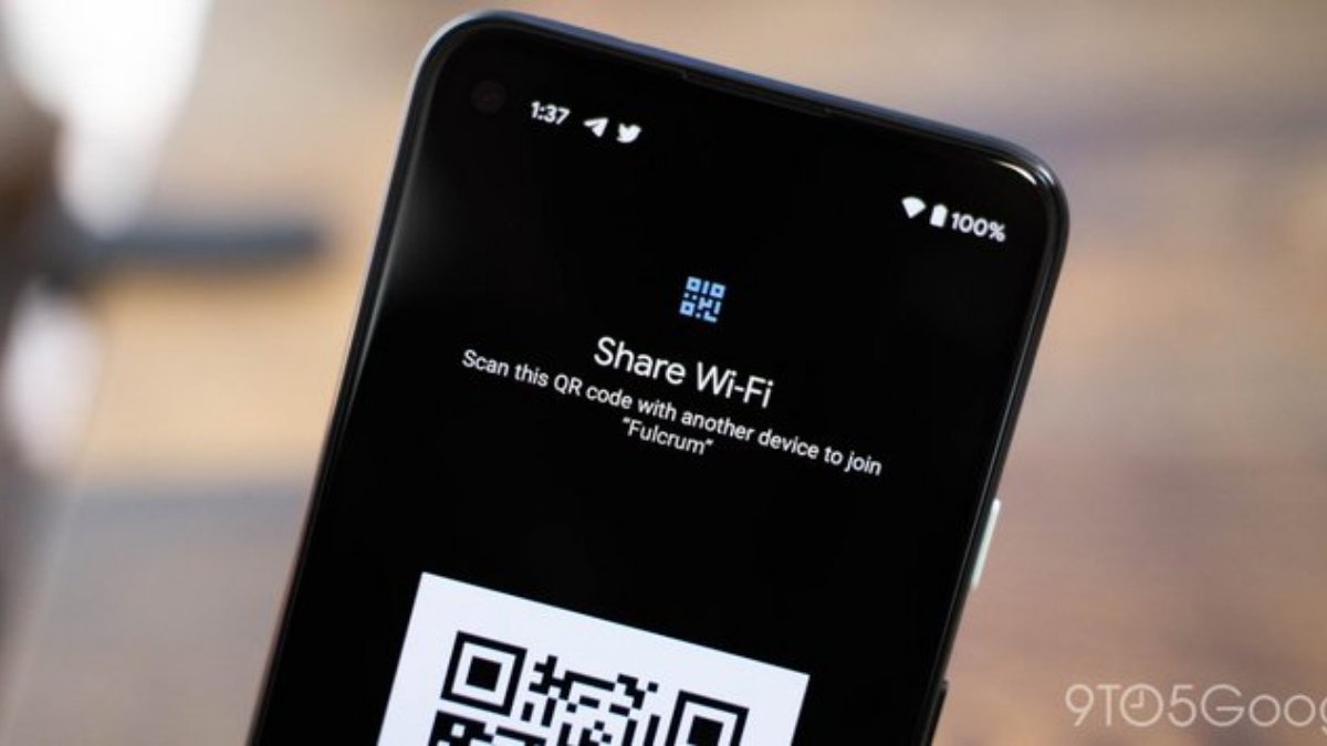 Android 12 features a new, easier way to share Wi-Fi password