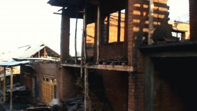 Fire incident leaves two families homeless in south Kashmir's Pulwama - Digpu News