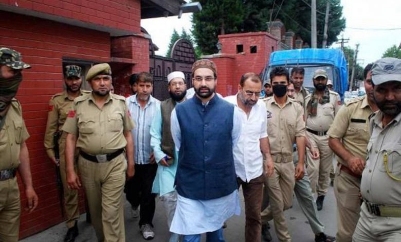 Hurriyat (M) chief Umar Farooq released from 20-month-long house arrest - Digpu News