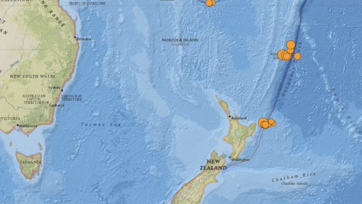 New Zealand issues Tsunami warning after a powerful earthquake