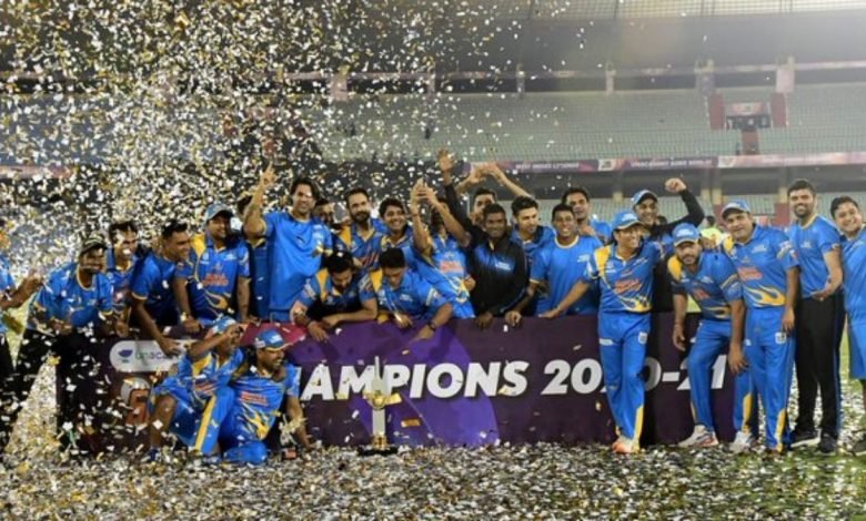 India Legends defeat Sri Lanka Legends by 14 runs to lift the title