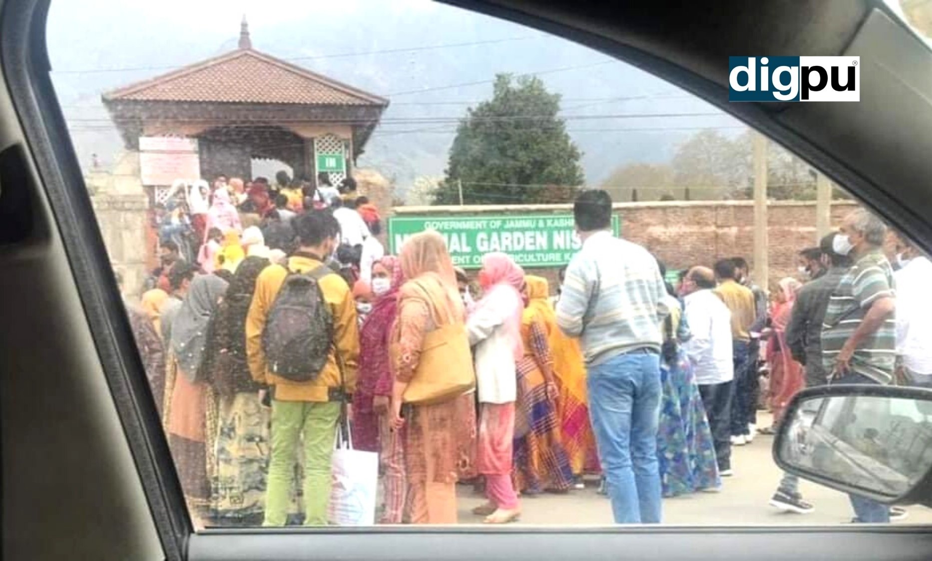 J&K Government orders closure of schools citing spike in COVID-19 cases - Digpu News