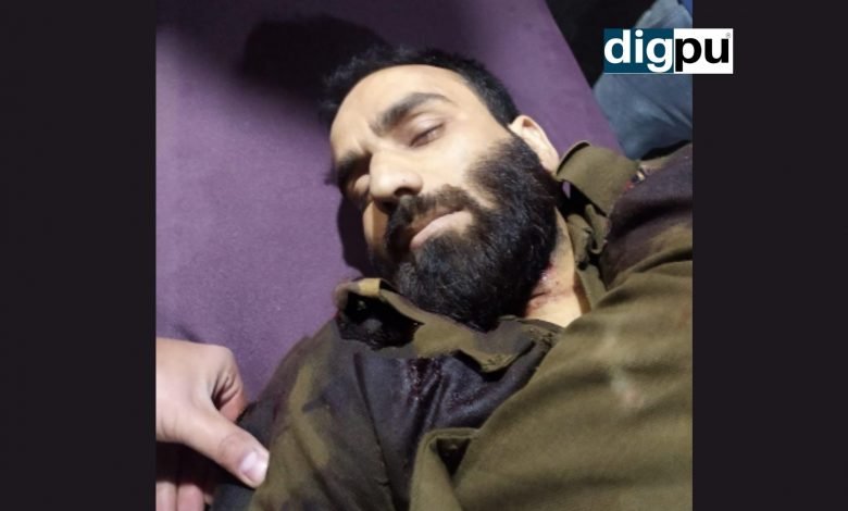 Militants kill policeman after attacking BJP leaders residence in Srinagar - Digpu News