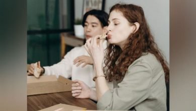 Study finds co-workers influence our food choices