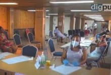People in Seychelles getting vaccinated