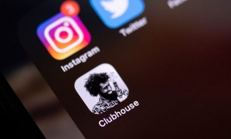 Now Clubhouse user can link their Instagram and Twitter accounts to their profiles (1)