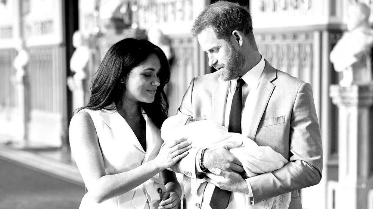 Prince Harry and Meghan Markle, have announced the birth of their daughter (1)