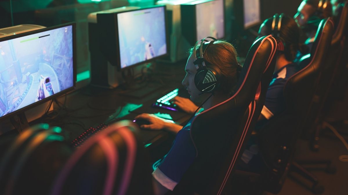 Study says commercial video games could help treat mental health issues (2)