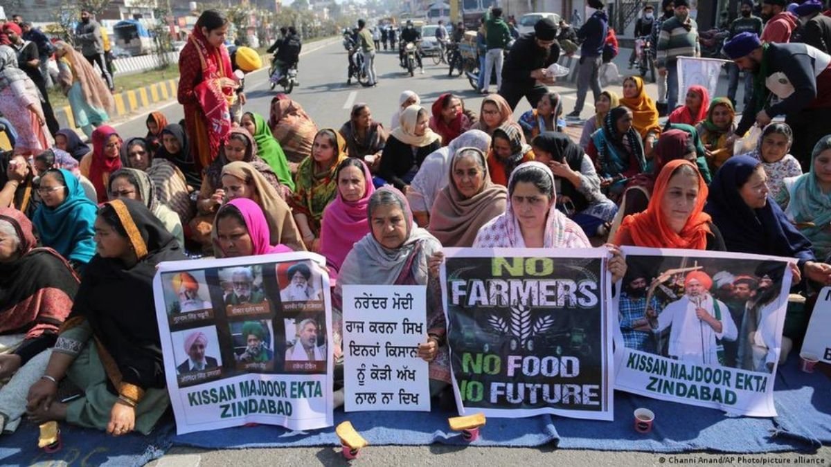 Samyukta Kisan Morcha urges President to save agriculture, democracy