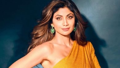 Shilpa Shetty gives a glimpse of her hit song Churake Dil Mera