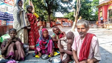 Bihar-Beggars open a bank with money received from begging