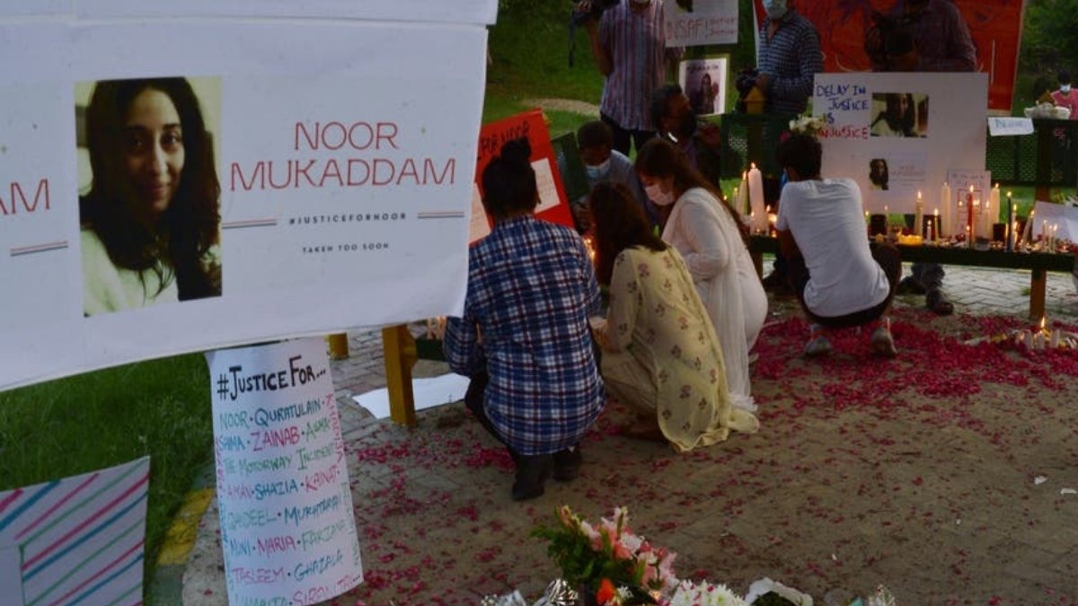 People protesting against Noor Mukadam Murder