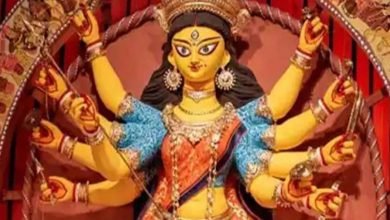 Bengal: CM announces 50,000 rupees financial assistance to Durga Puja clubs, BJP calls it a violation of MCC norms