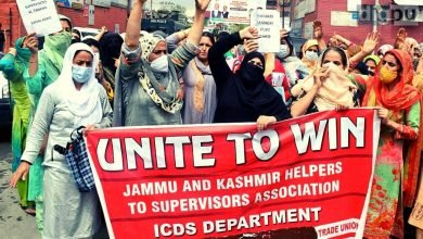Disengaged Anganwadi Helpers stage protests in Srinagar