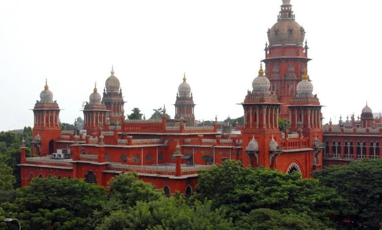 Madras High Court to the Rescue of Media – Stays Two Clauses of IT Rules