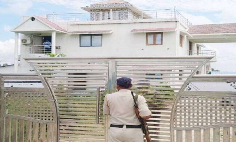 Mahila Sarpanch of Rewa has properties worth Rs 11 crores, Lokayukta Police, M.P
