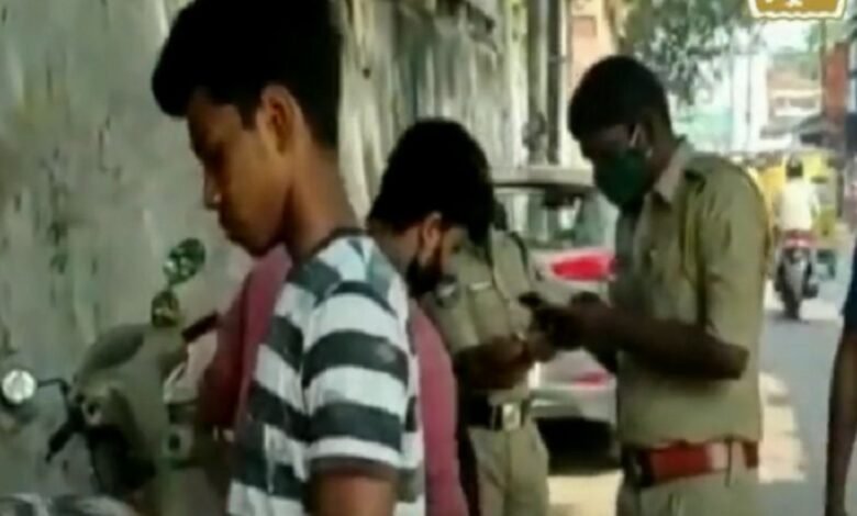 Hyderabad cops check mobiles to search for drug chats
