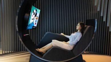 OLED screen-equipped curved reclining chair concept from LG Display turns out to be a stunner
