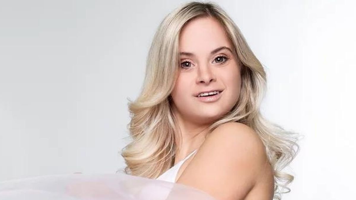 Making History Sofía Jirau Is First Victorias Secret Model With Down Syndrome 