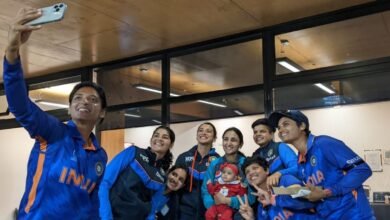 Indian women cricketers with baby fatima