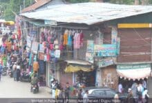 Markets in Kashmir bustling with customers in readiness for Eid-ul-Fitr