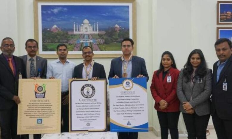 Agra District Administration creates Elite World Records with 3Lakh Participants in an Essay Writing Contest “Vasudhaiva Kutumbakam”