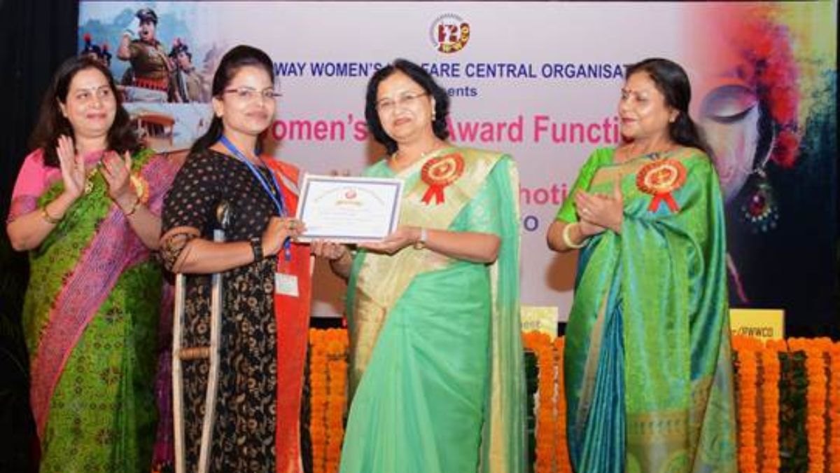 Felicitation of Outstanding Railway Women Employees by RWWCO