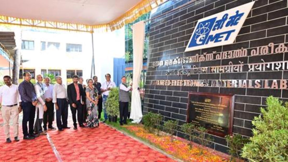 Shri Alkesh Kumar Sharma inaugurates Advanced Electronic Materials Laboratory at C-MET, Thrissur