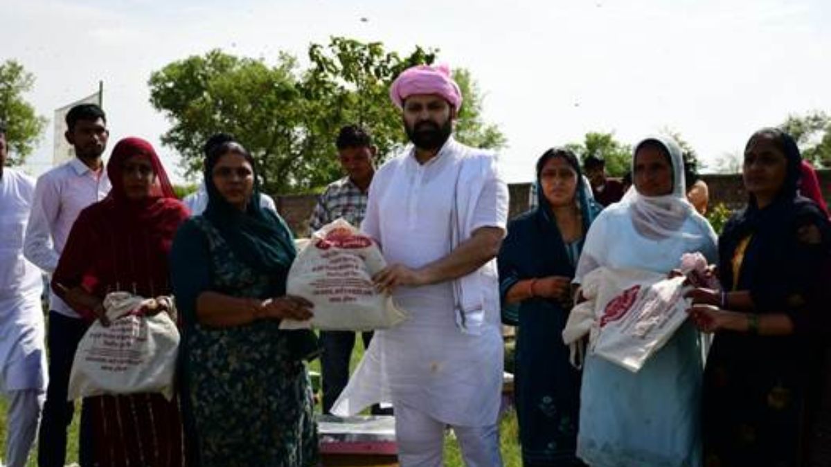 Chairman KVIC Distributes Margin Money Grants and Bee Boxes in Kaithal, Haryana