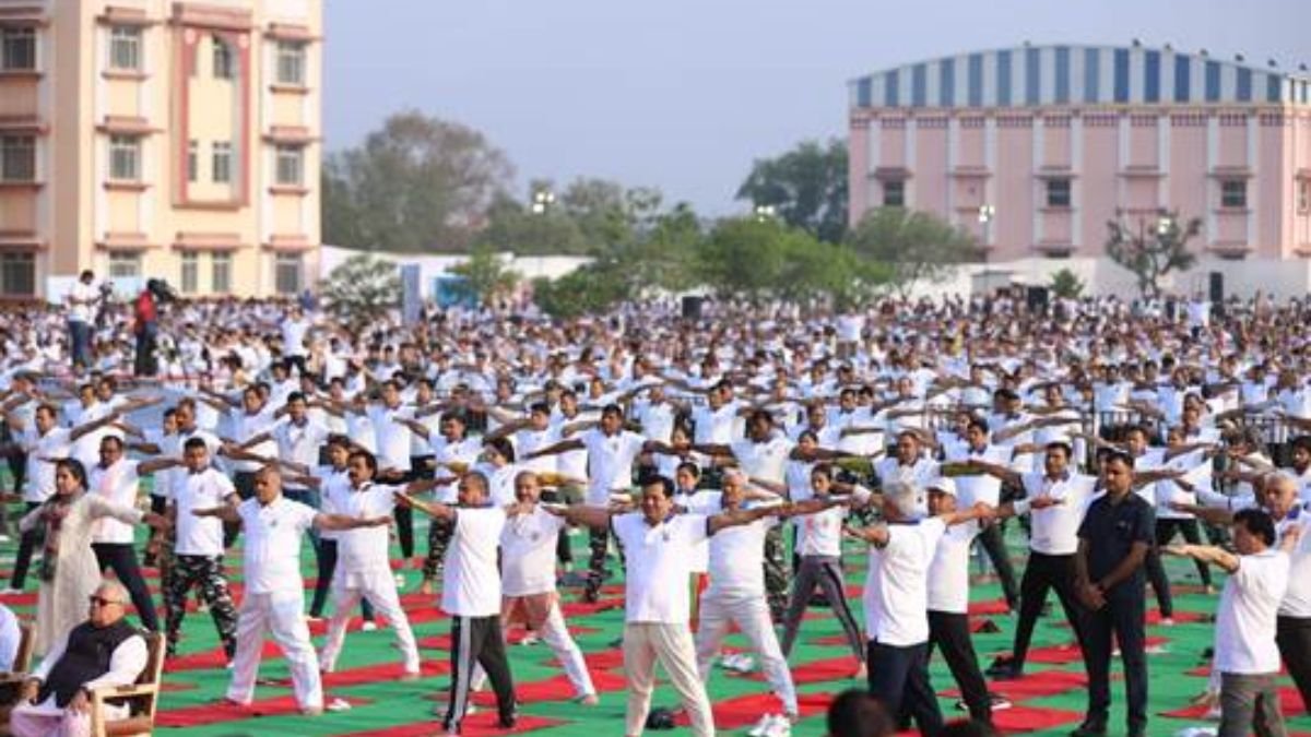 More than 15,000 people joined the ‘Yoga Mahotsav’ in Jaipur