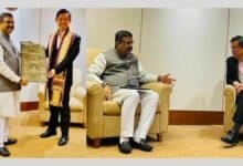 Shri Dharmendra Pradhan meets his Singapore counterpart, to further strengthen bilateral cooperation and deepen engagements in education and skill development