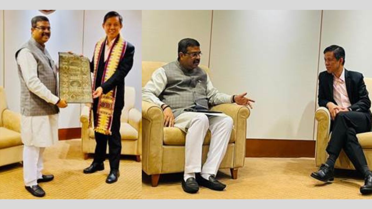 Shri Dharmendra Pradhan meets his Singapore counterpart, to further strengthen bilateral cooperation and deepen engagements in education and skill development