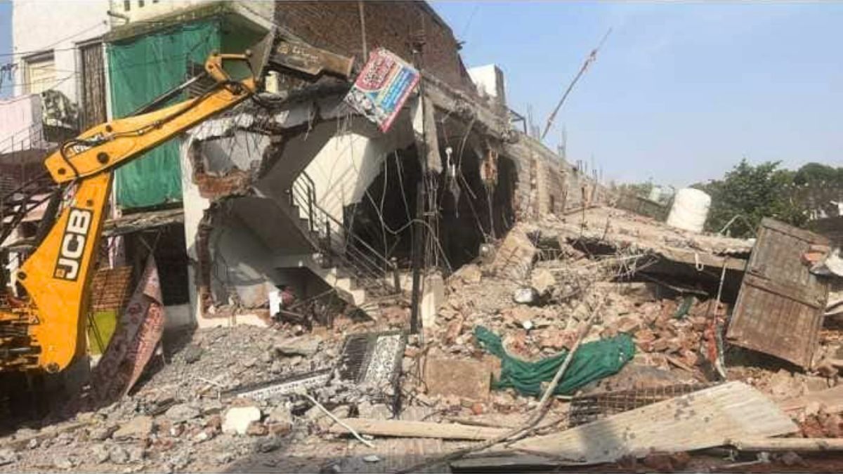 Bulldozer Raj - Houses Demolished in Jahagirpuri (Delhi)